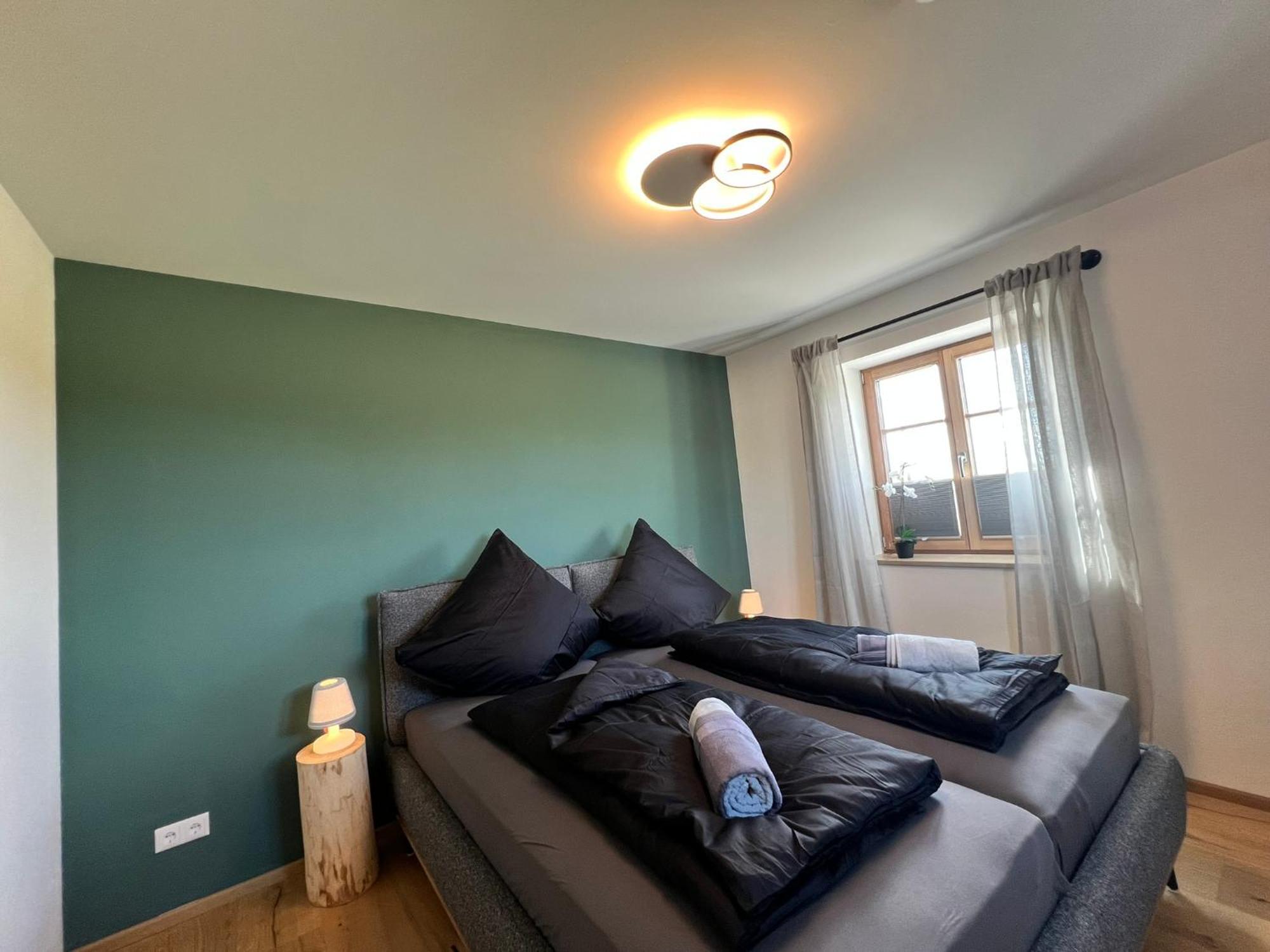 Stay Nice Apartments Dorfen Naehe Muenchen Jacuzzi Grillkota 75 Zoll Tv Exterior photo