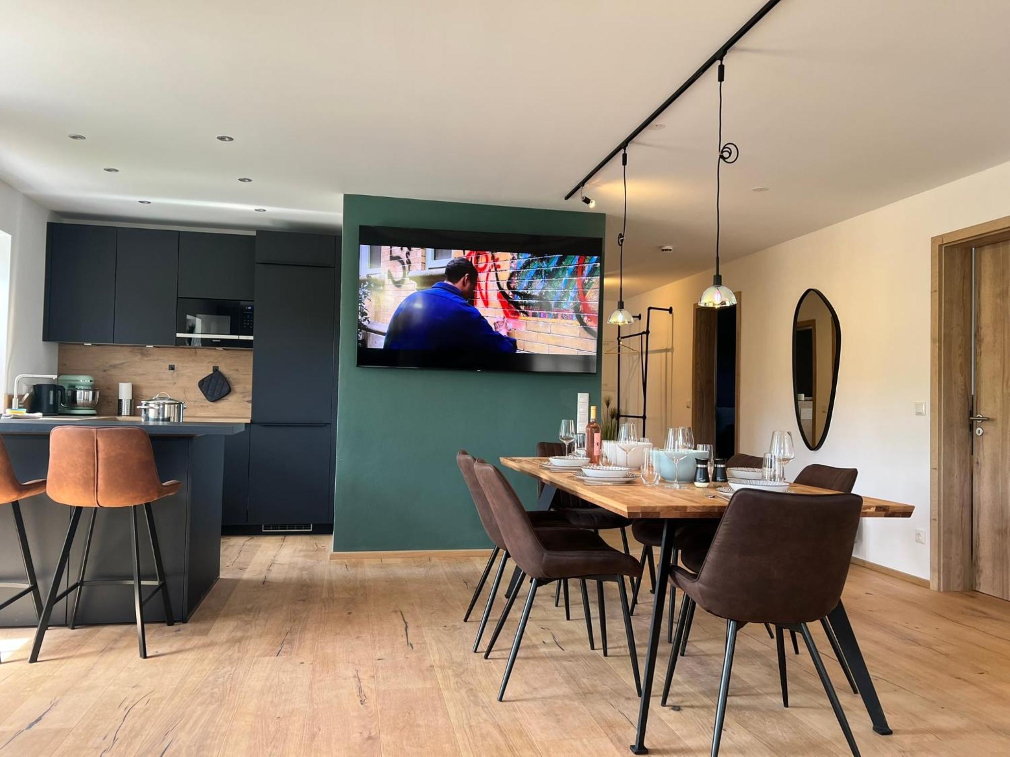 Stay Nice Apartments Dorfen Naehe Muenchen Jacuzzi Grillkota 75 Zoll Tv Exterior photo
